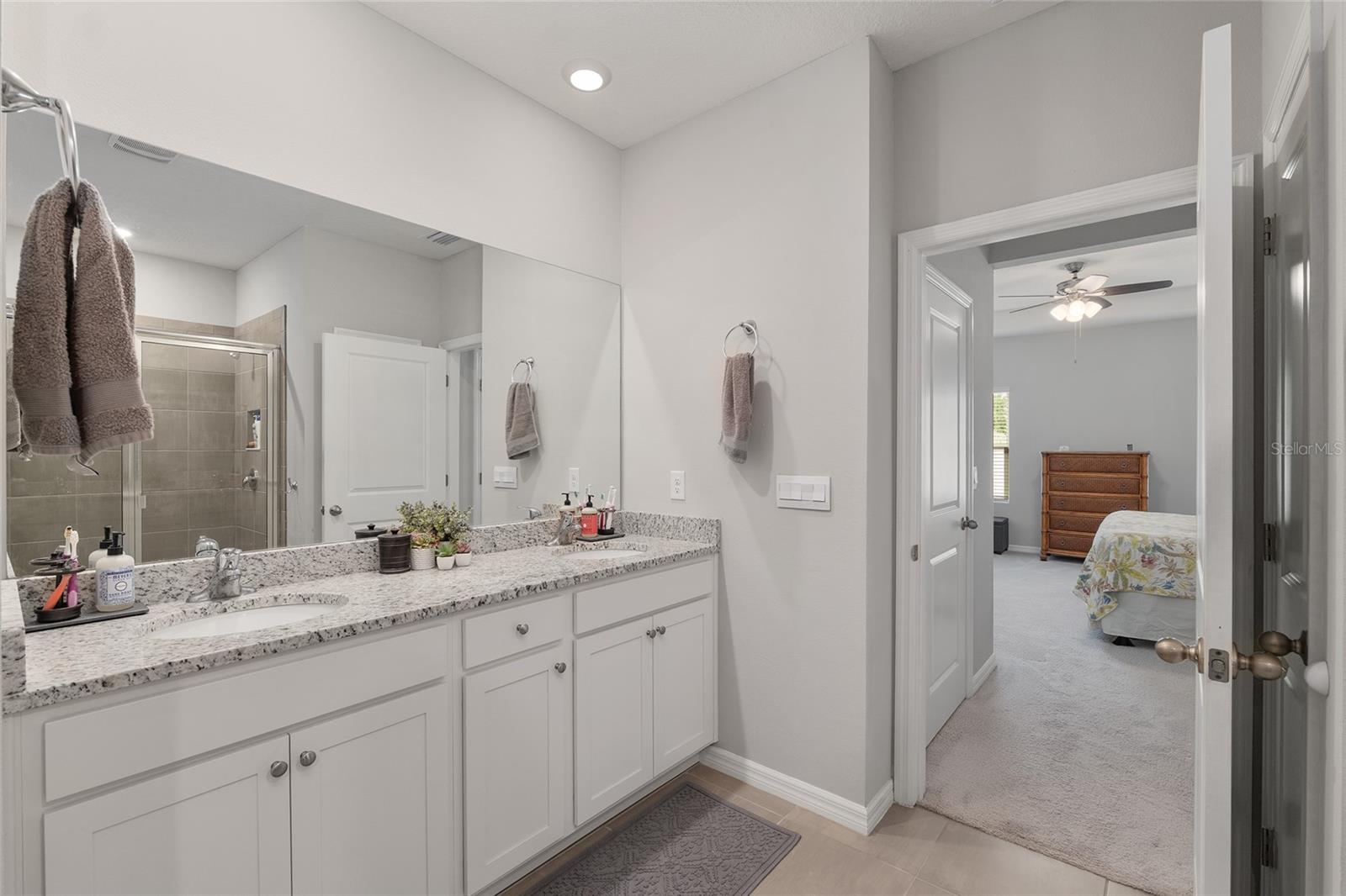 BRIARWOOD PH 1 PB 37 PG 33 - Residential