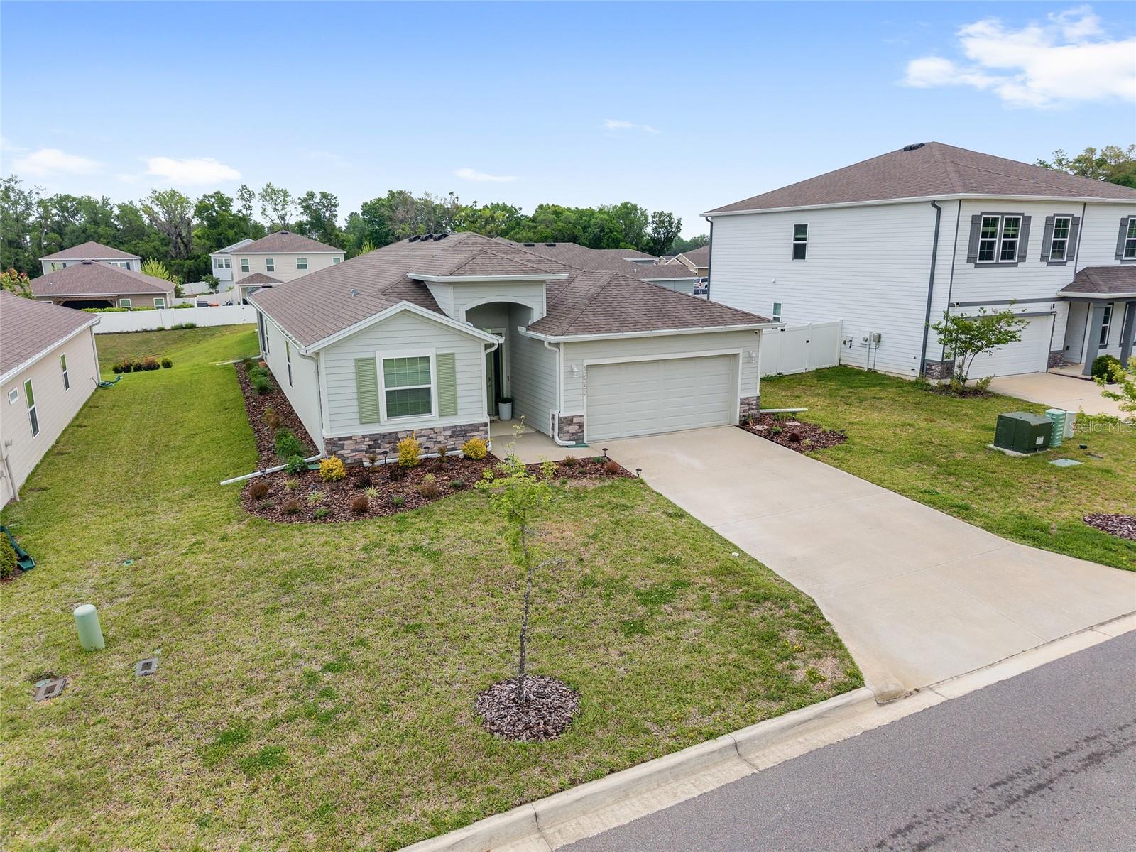 BRIARWOOD PH 1 PB 37 PG 33 - Residential