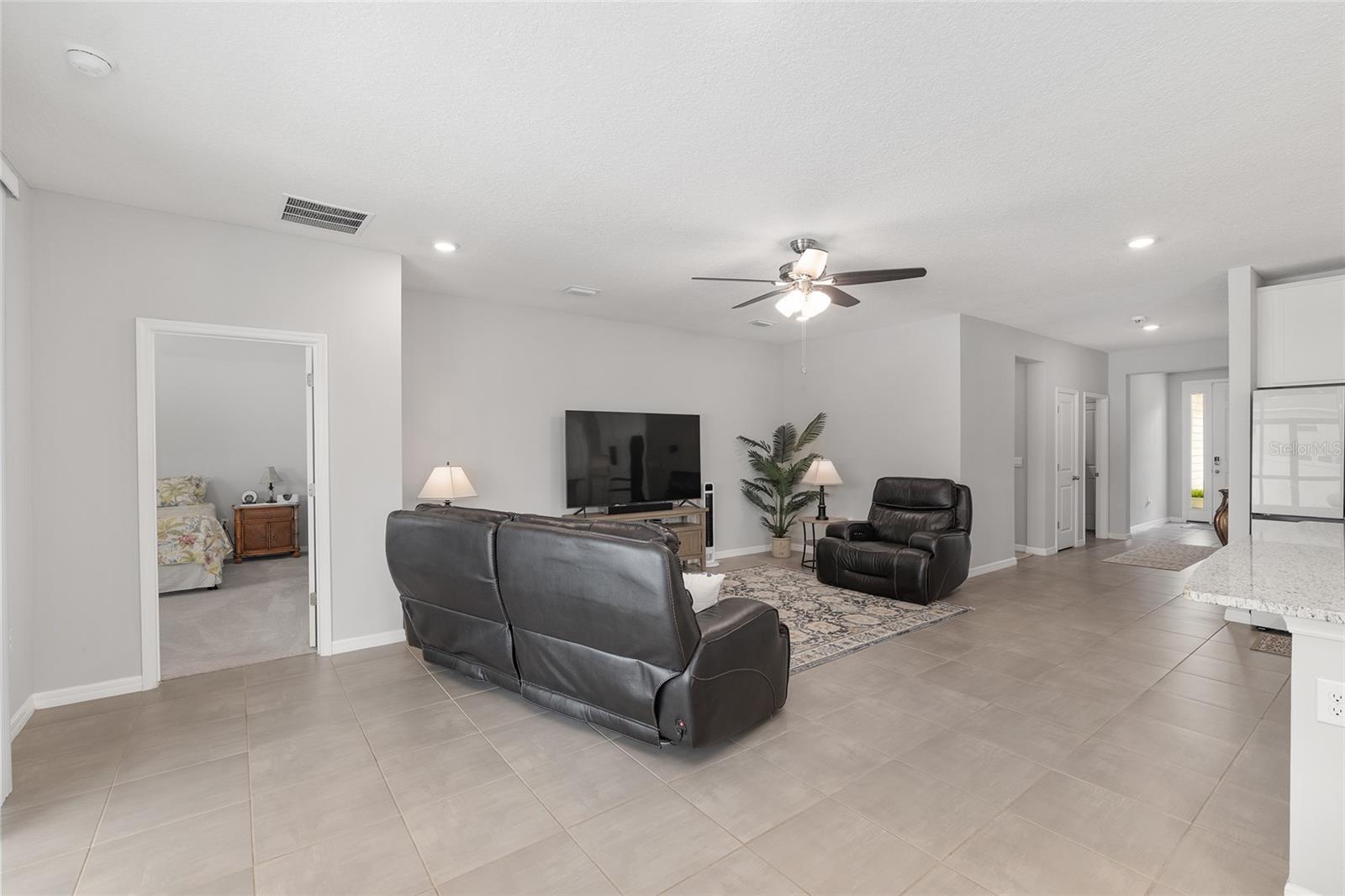 BRIARWOOD PH 1 PB 37 PG 33 - Residential