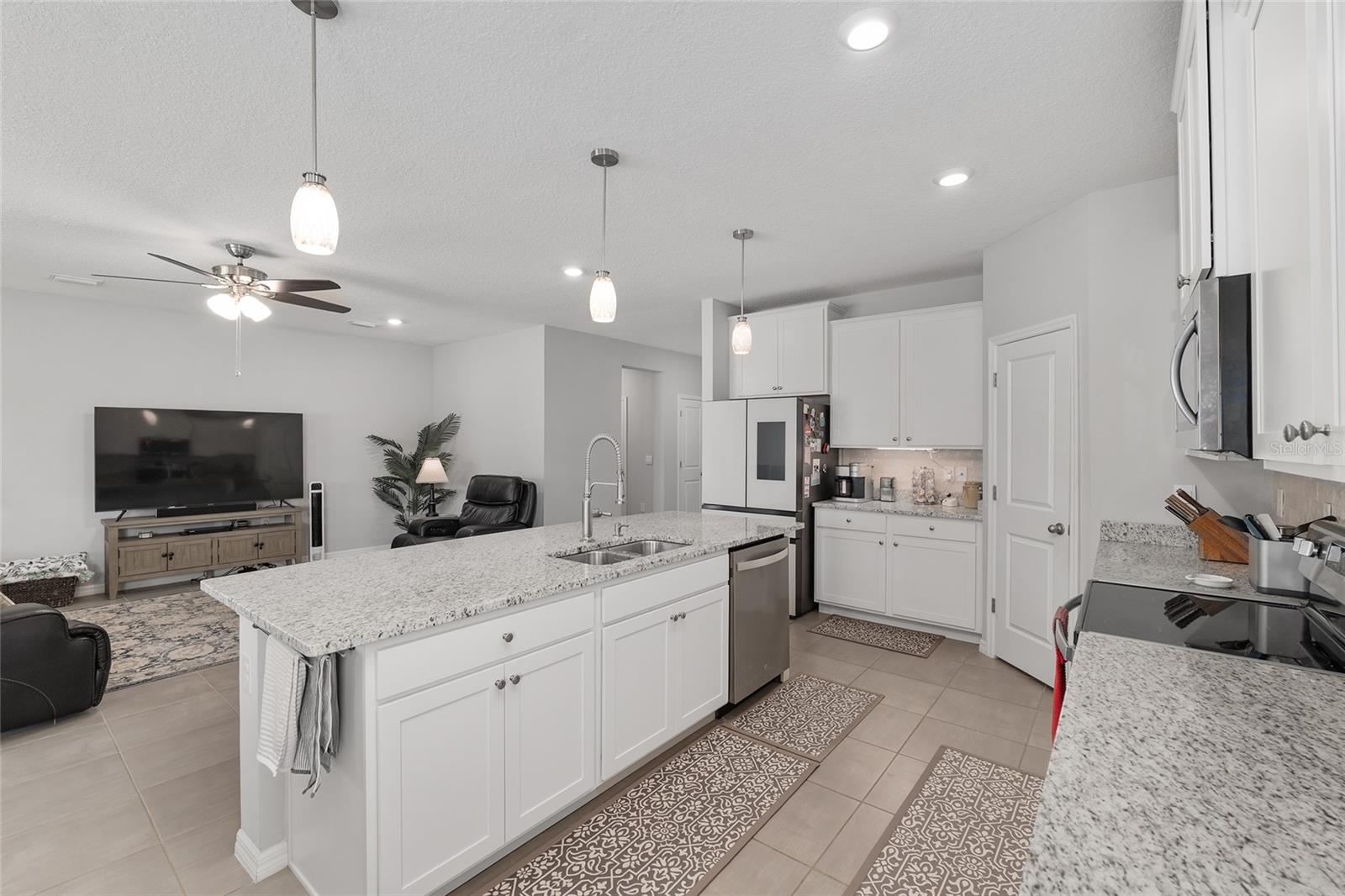 BRIARWOOD PH 1 PB 37 PG 33 - Residential