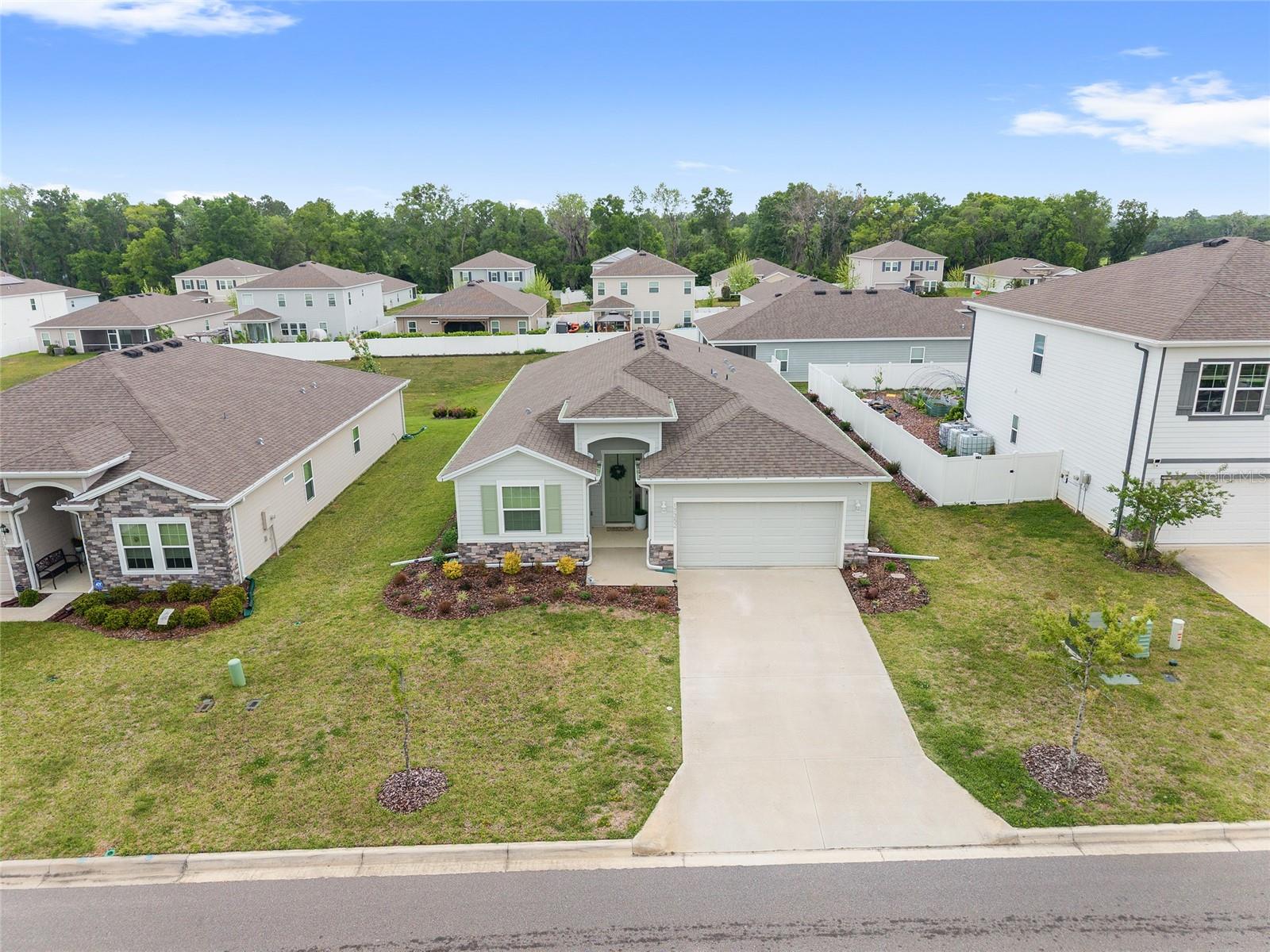 BRIARWOOD PH 1 PB 37 PG 33 - Residential