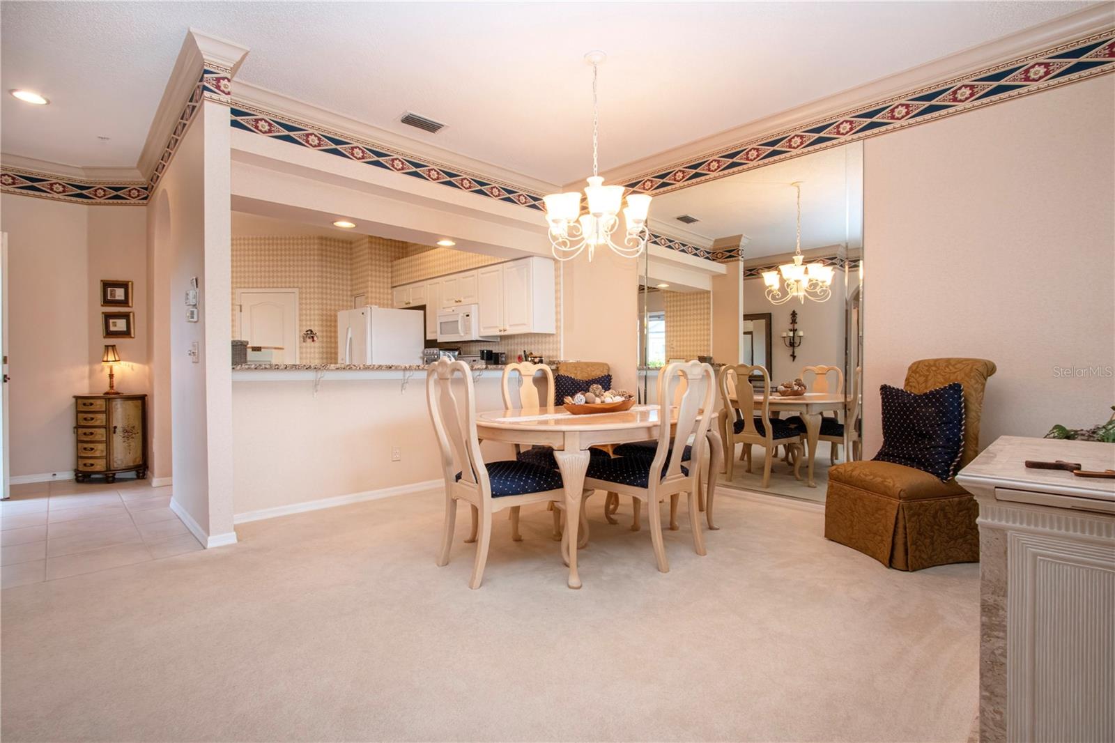HERITAGE OAKS GOLF & COUNTRY CLUB - Residential