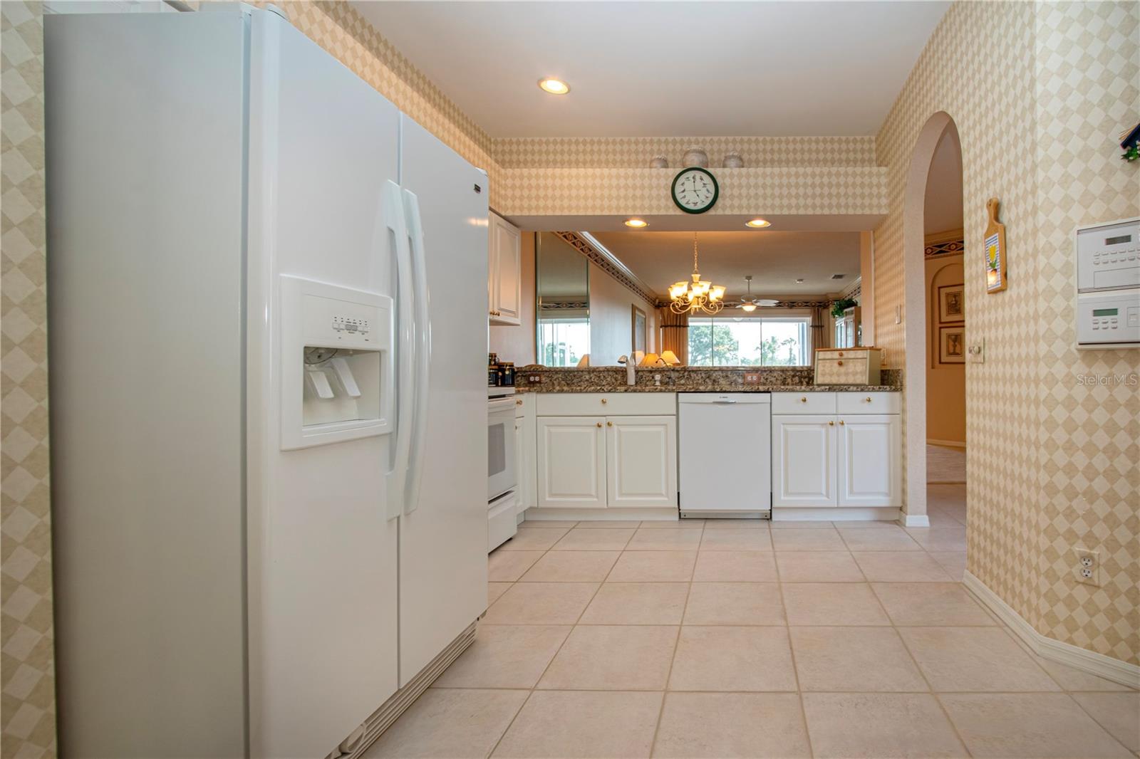 HERITAGE OAKS GOLF & COUNTRY CLUB - Residential