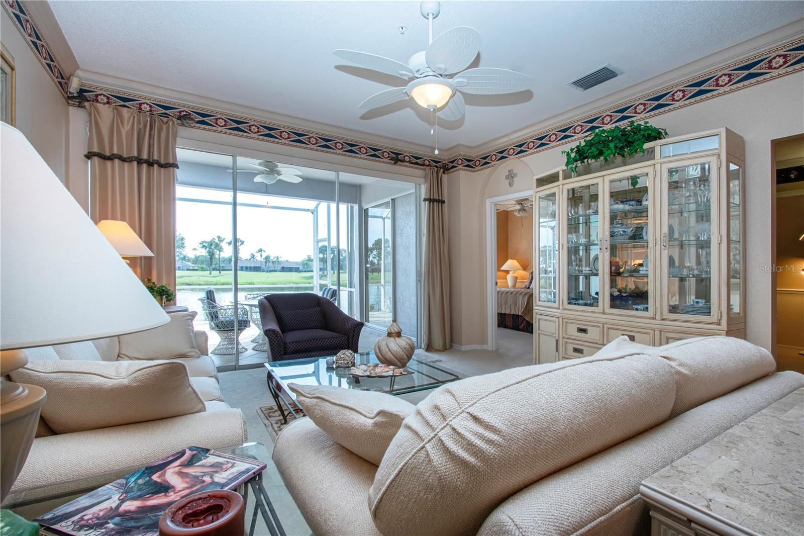 HERITAGE OAKS GOLF & COUNTRY CLUB - Residential