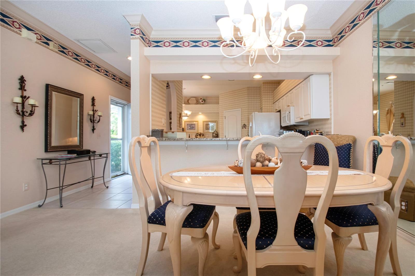 HERITAGE OAKS GOLF & COUNTRY CLUB - Residential