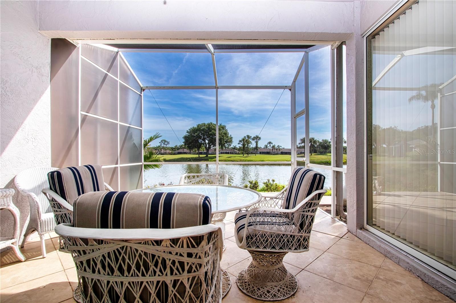 HERITAGE OAKS GOLF & COUNTRY CLUB - Residential