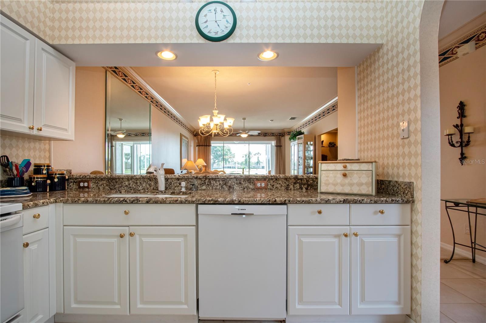 HERITAGE OAKS GOLF & COUNTRY CLUB - Residential