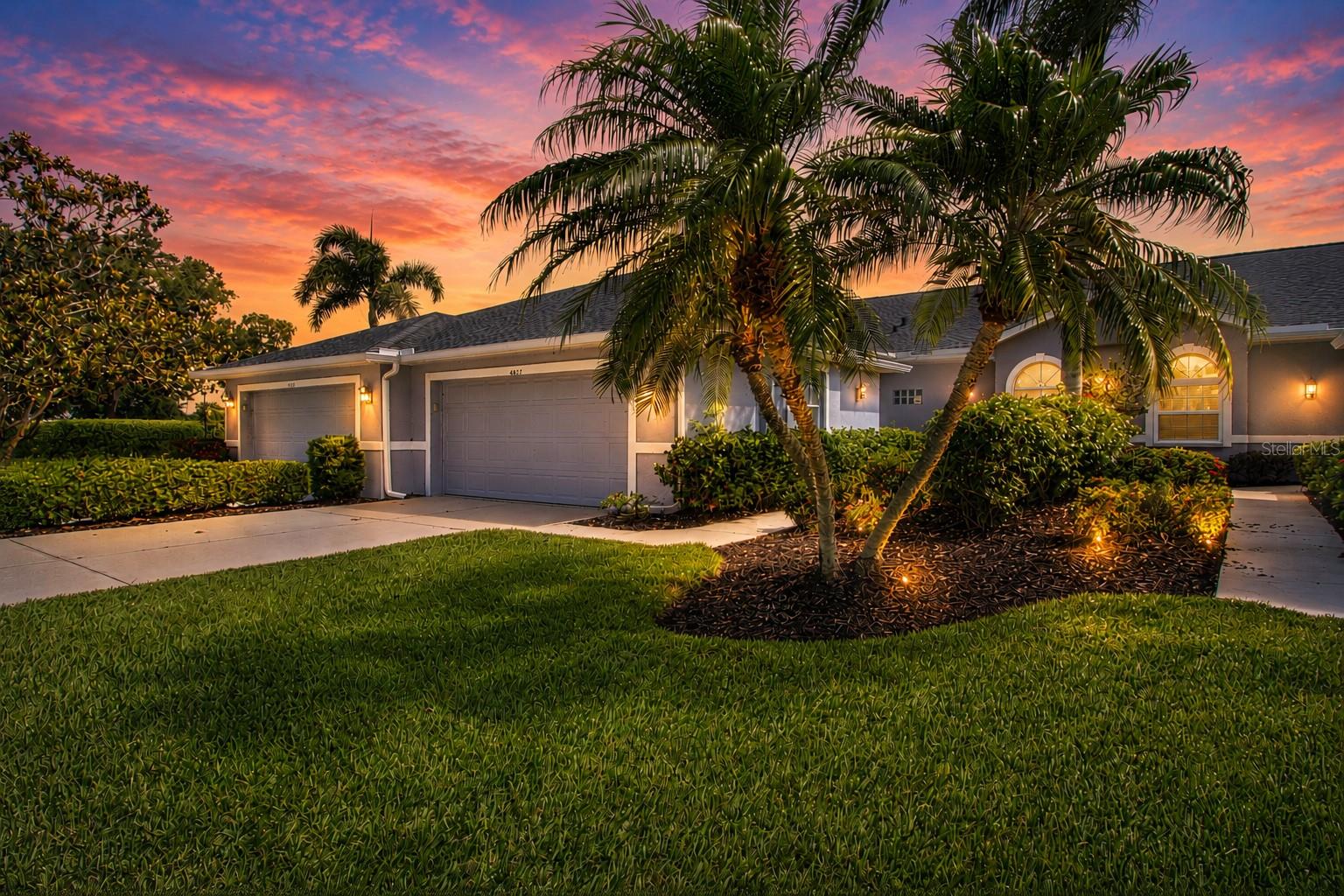 HERITAGE OAKS GOLF & COUNTRY CLUB - Residential