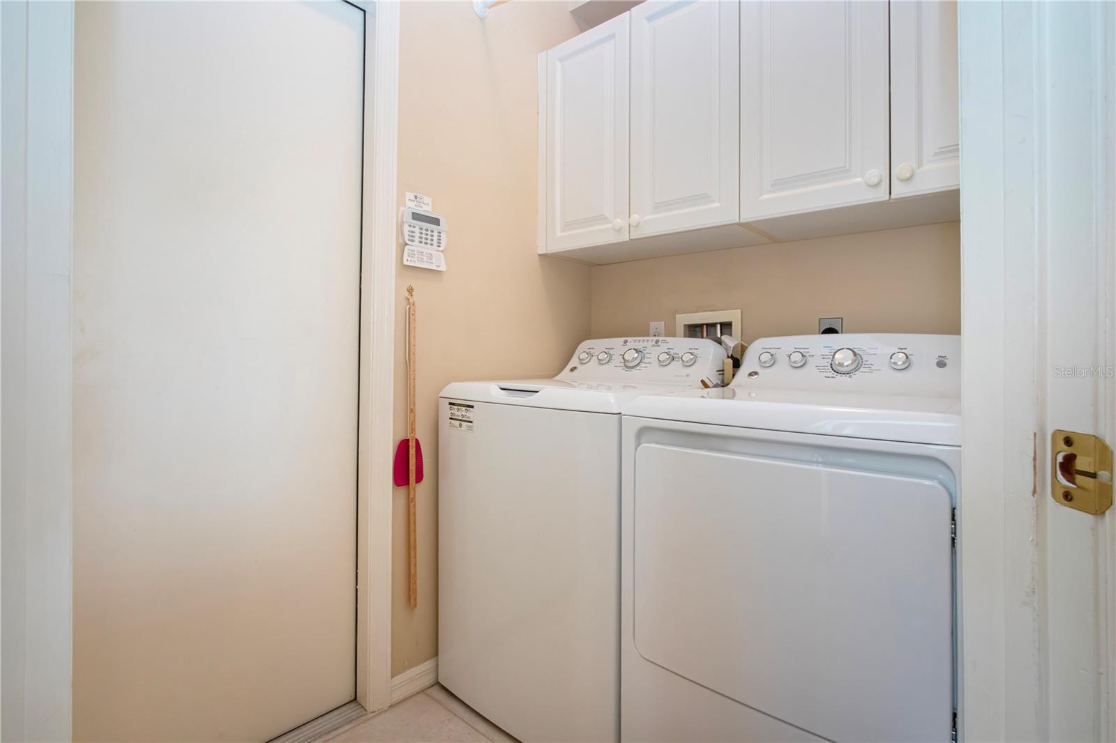 HERITAGE OAKS GOLF & COUNTRY CLUB - Residential