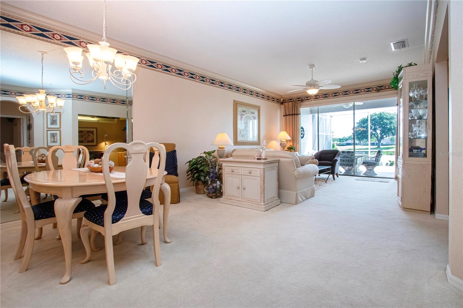 HERITAGE OAKS GOLF & COUNTRY CLUB - Residential