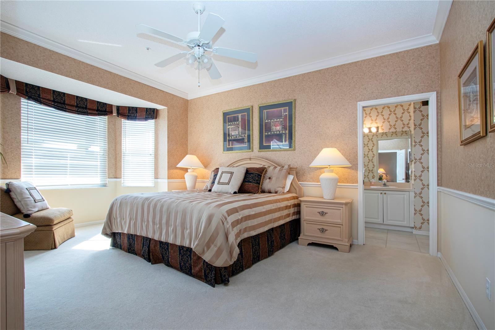 HERITAGE OAKS GOLF & COUNTRY CLUB - Residential