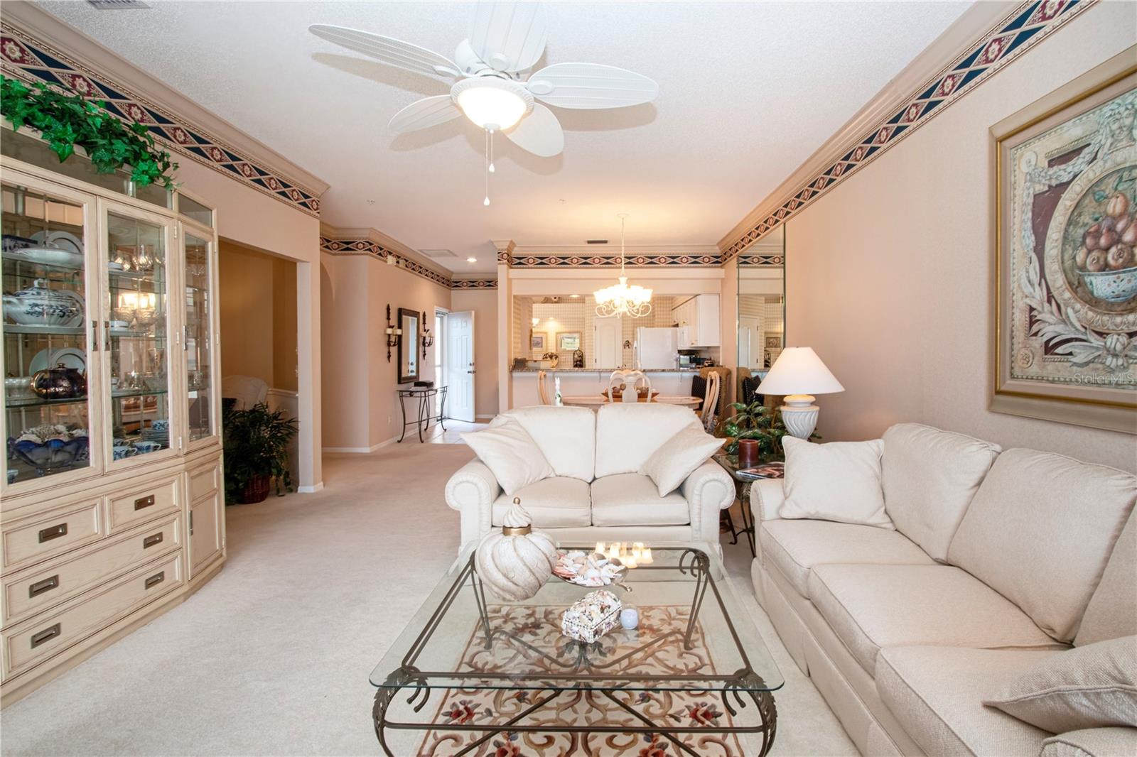 HERITAGE OAKS GOLF & COUNTRY CLUB - Residential