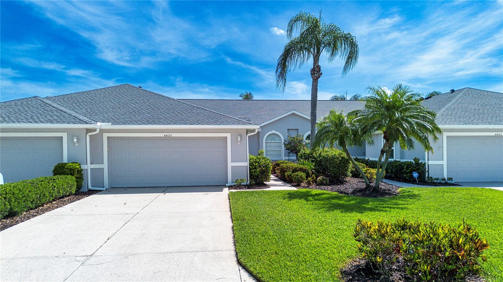 HERITAGE OAKS GOLF & COUNTRY CLUB - Residential