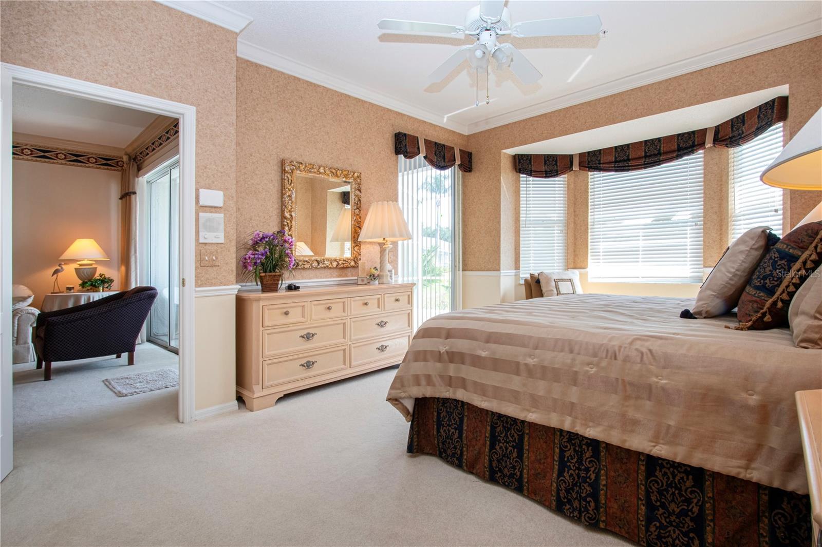 HERITAGE OAKS GOLF & COUNTRY CLUB - Residential
