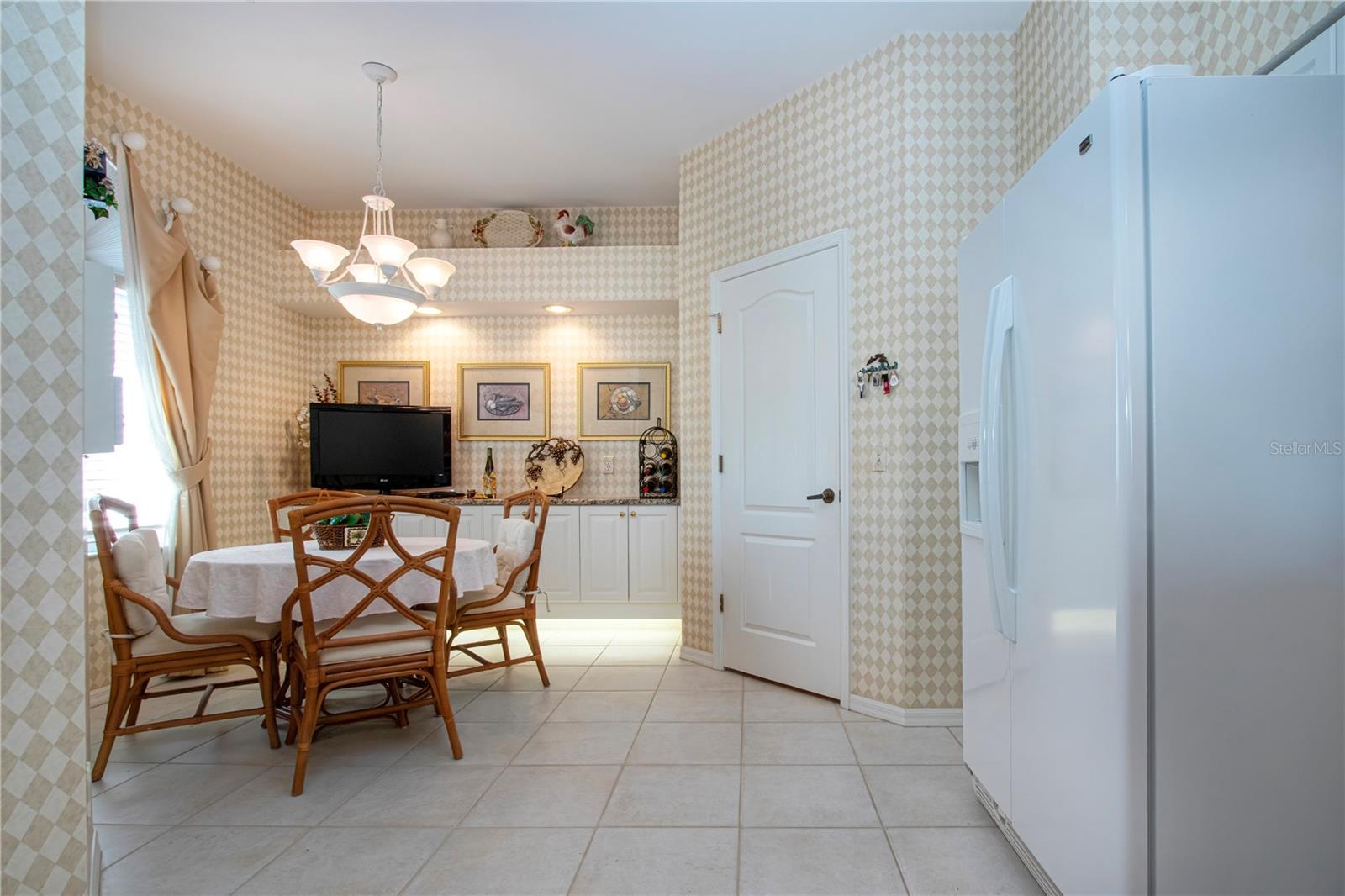 HERITAGE OAKS GOLF & COUNTRY CLUB - Residential