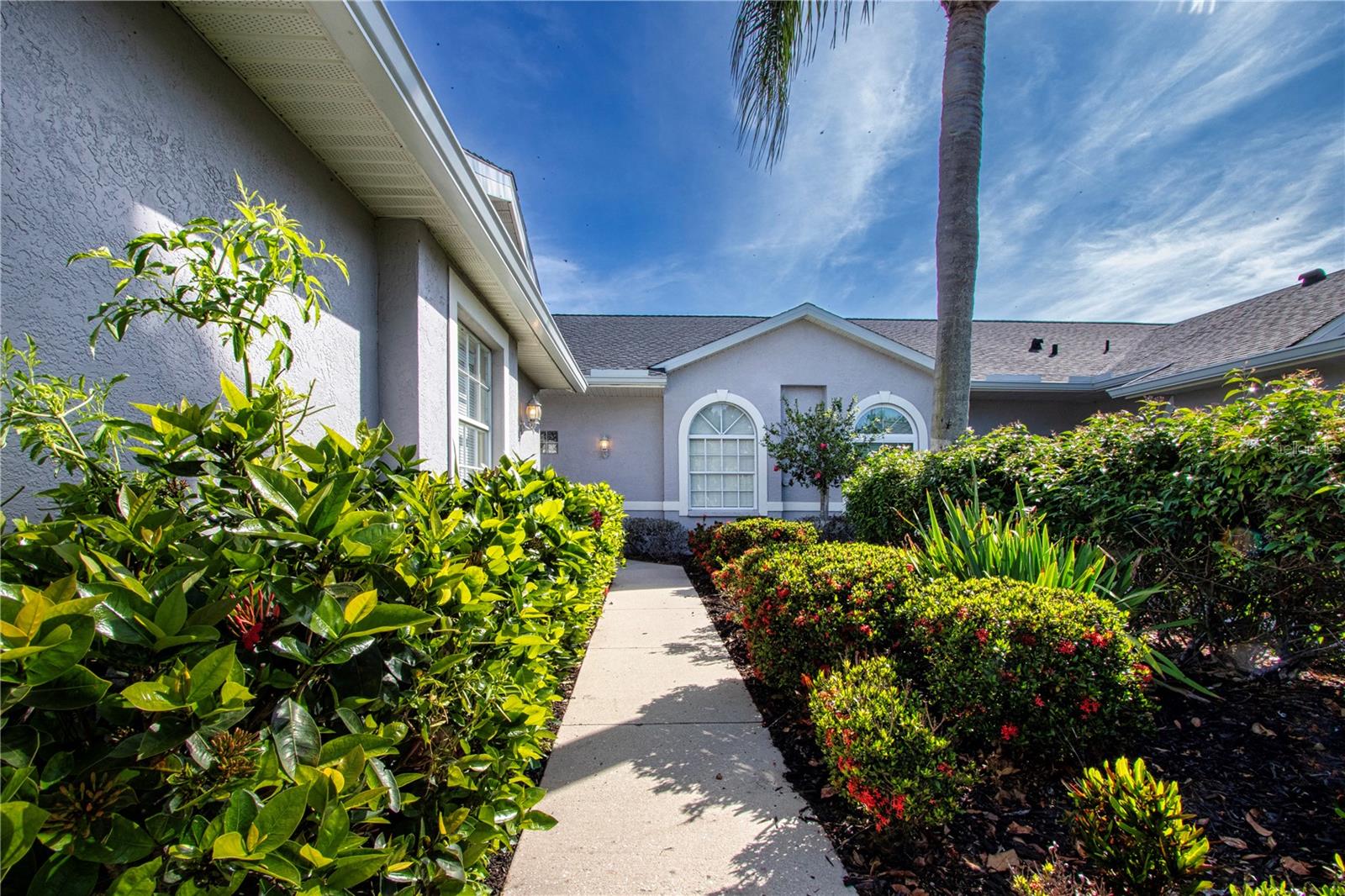 HERITAGE OAKS GOLF & COUNTRY CLUB - Residential