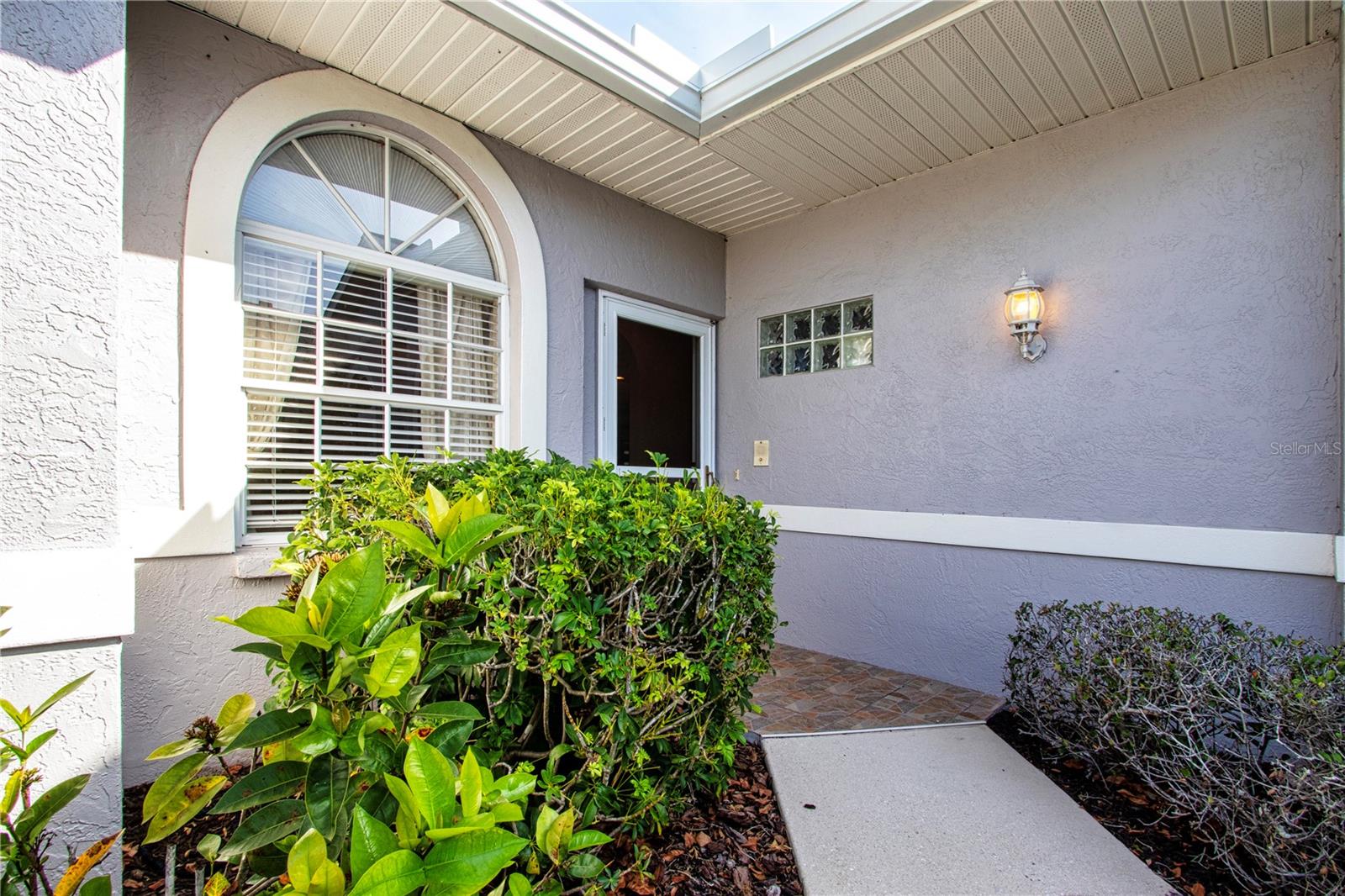 HERITAGE OAKS GOLF & COUNTRY CLUB - Residential
