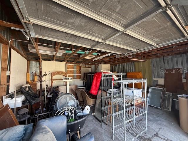 OSTEENS BLK 120 S RR DELAND - Commercial Lease