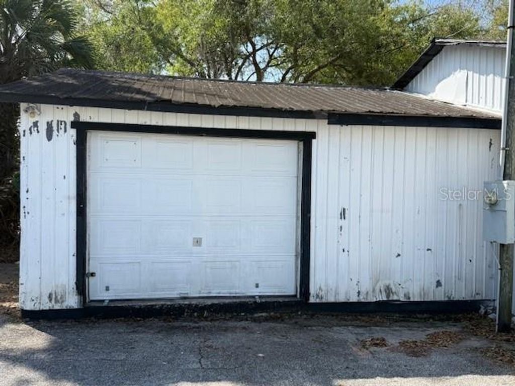 Photo of 323 N Delaware Avenue #9, Deland, FL 32720 (MLS # V4948013)