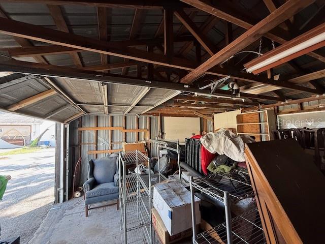 OSTEENS BLK 120 S RR DELAND - Commercial Lease