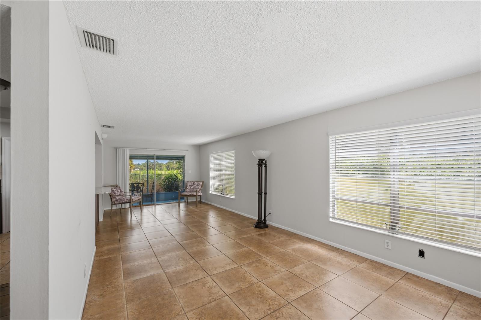 318 BARLOW AVENUE 71