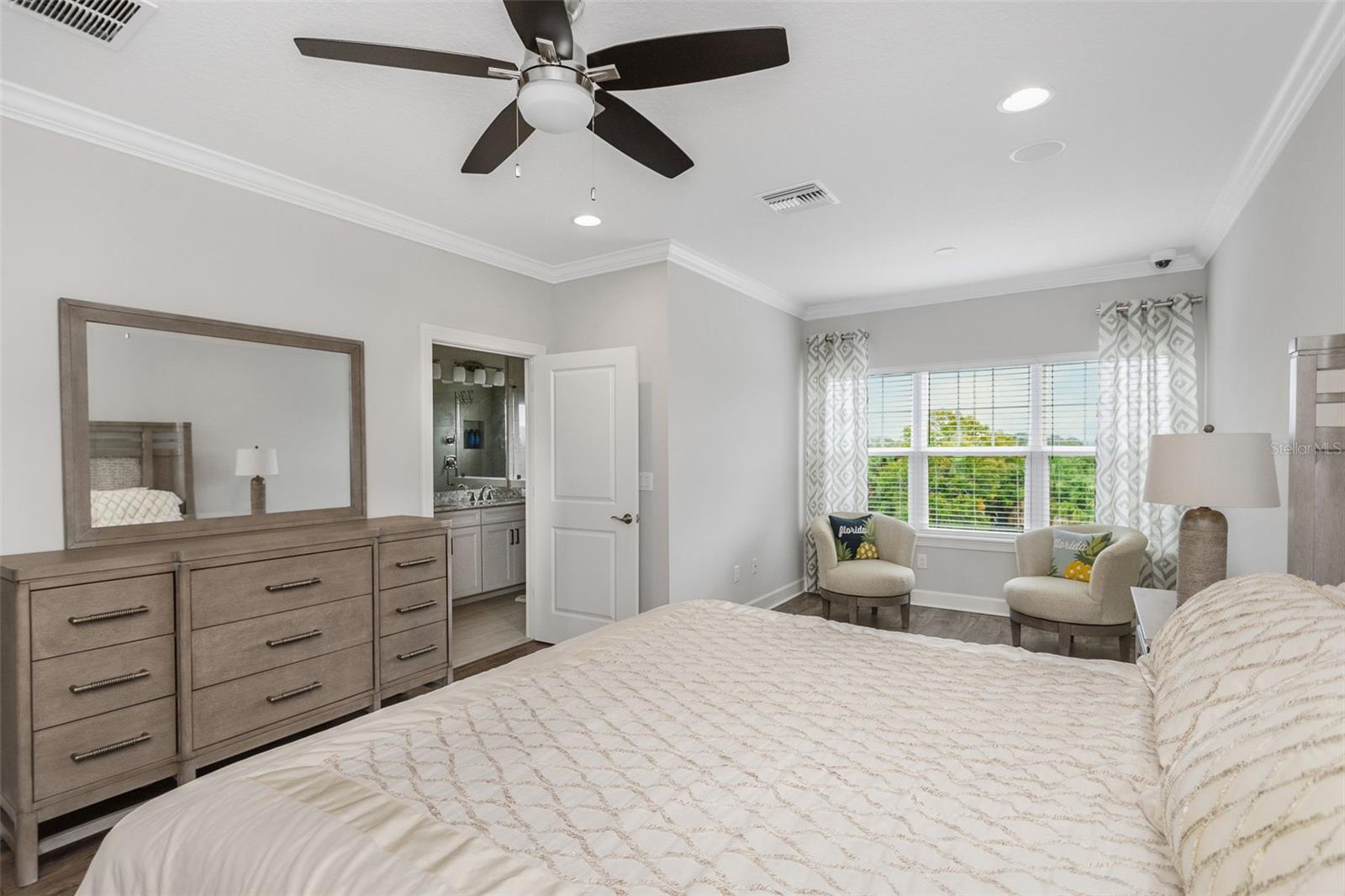 COVE/ROCKY POINT - Residential Lease
