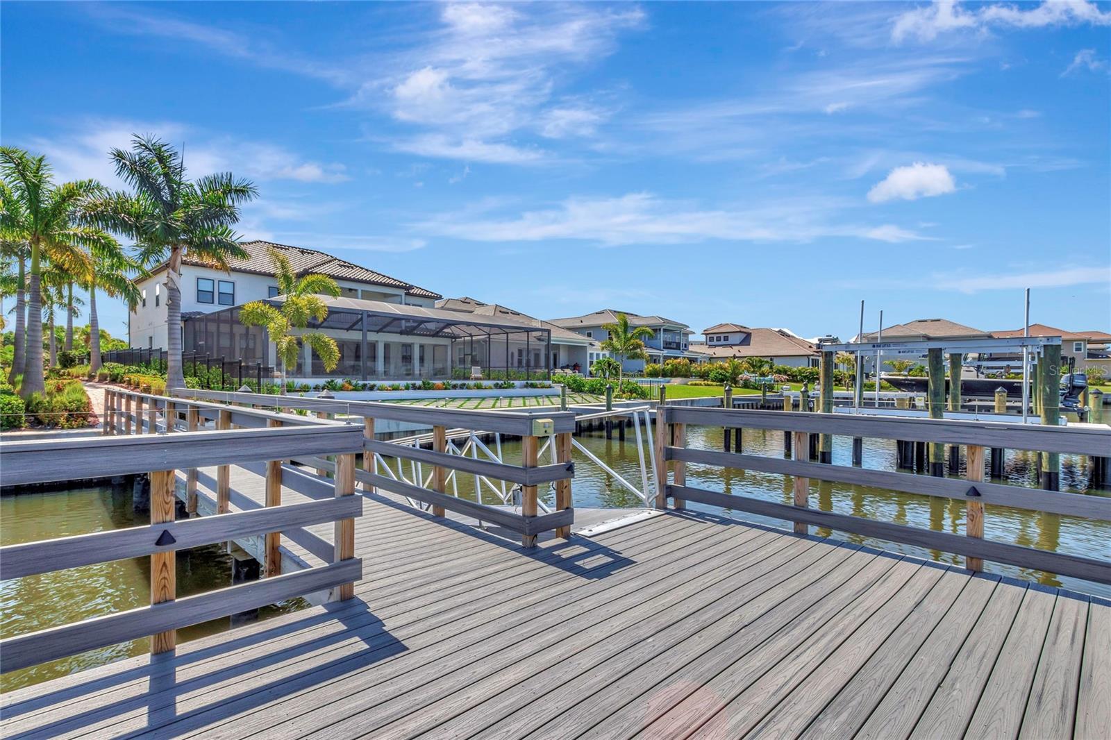 COVE/ROCKY POINT - Residential Lease