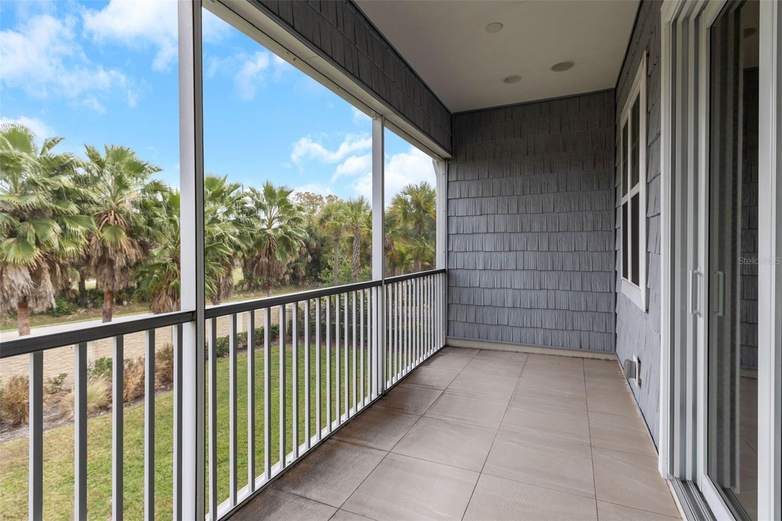 COVE/ROCKY POINT - Residential Lease