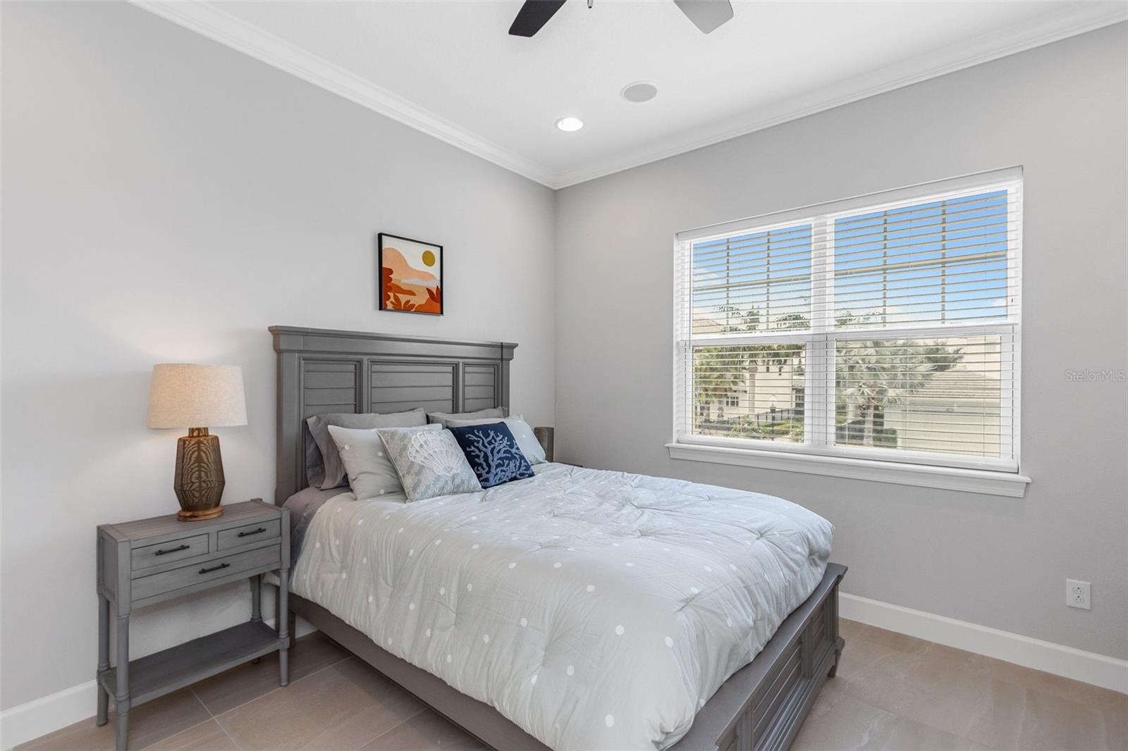 COVE/ROCKY POINT - Residential Lease