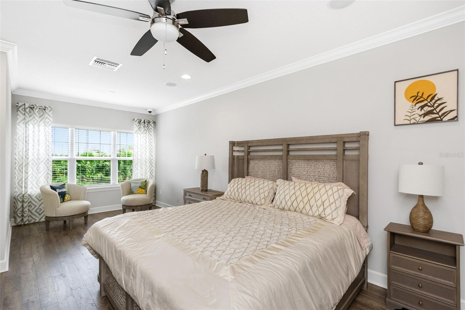 COVE/ROCKY POINT - Residential Lease