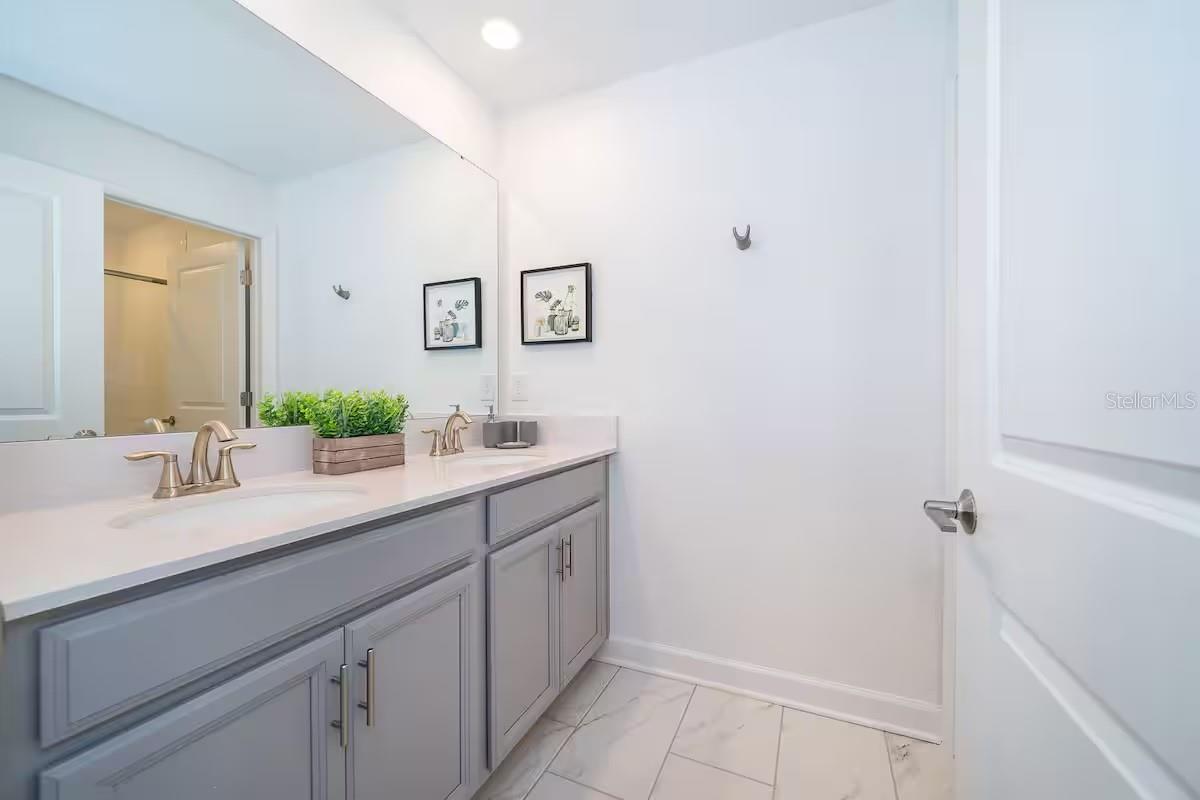 COVE AT STOREY LAKE 4 - Residential