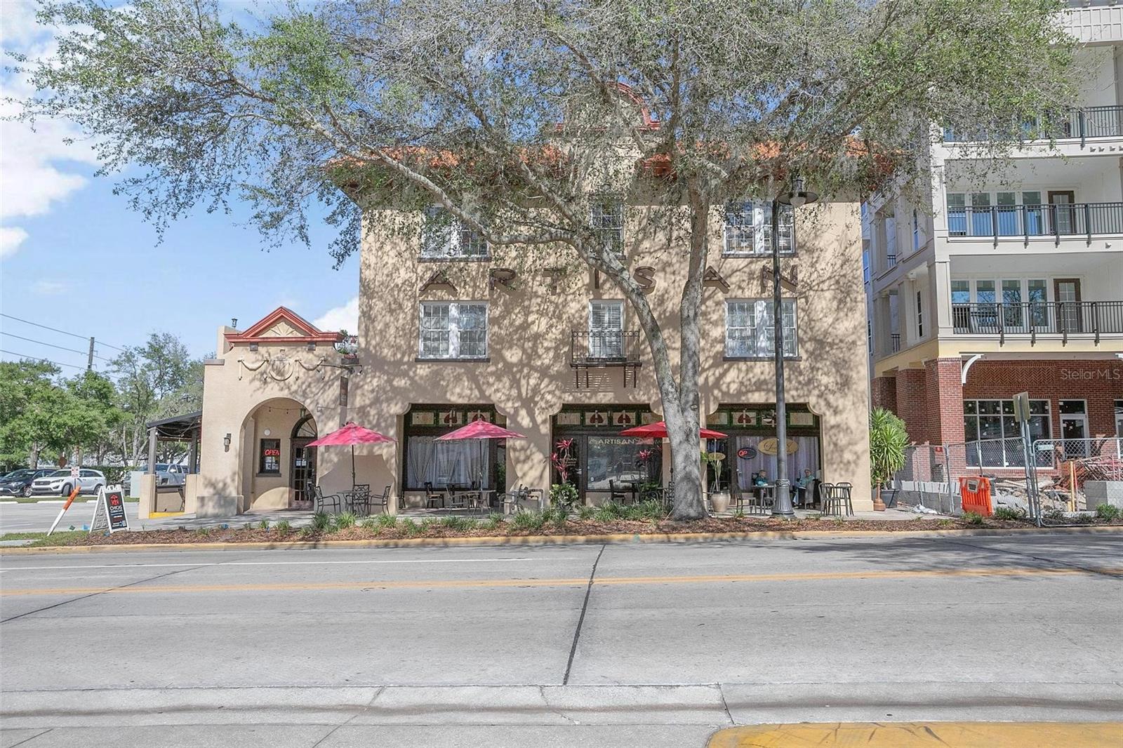 HOWRYS ADD DELAND - Commercial Sale