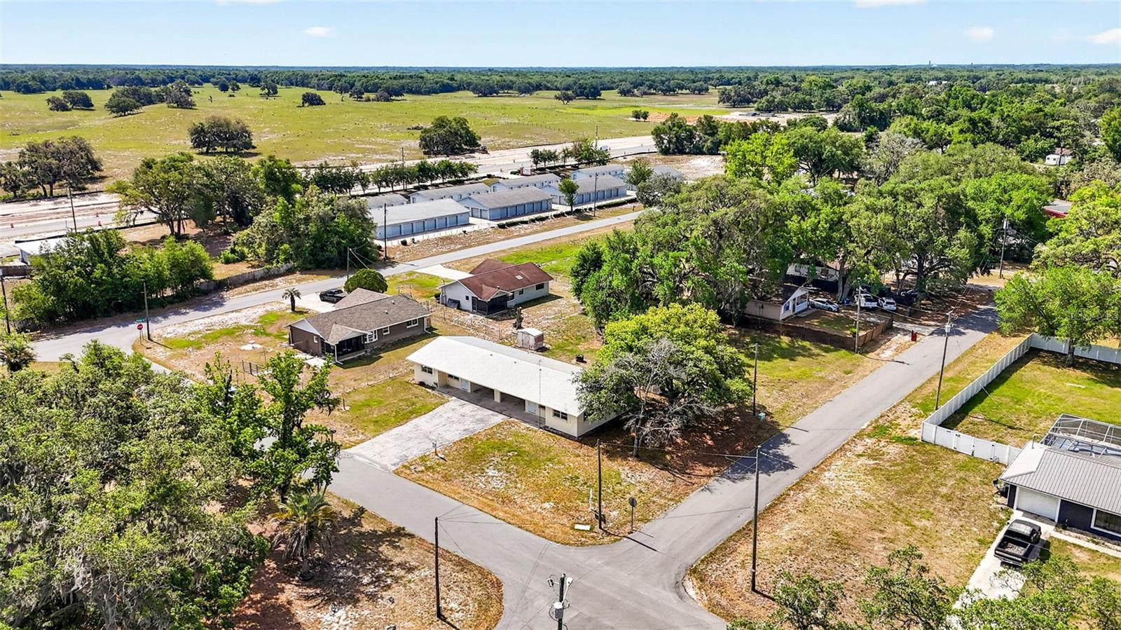 LAKEWOOD - Residential Lease