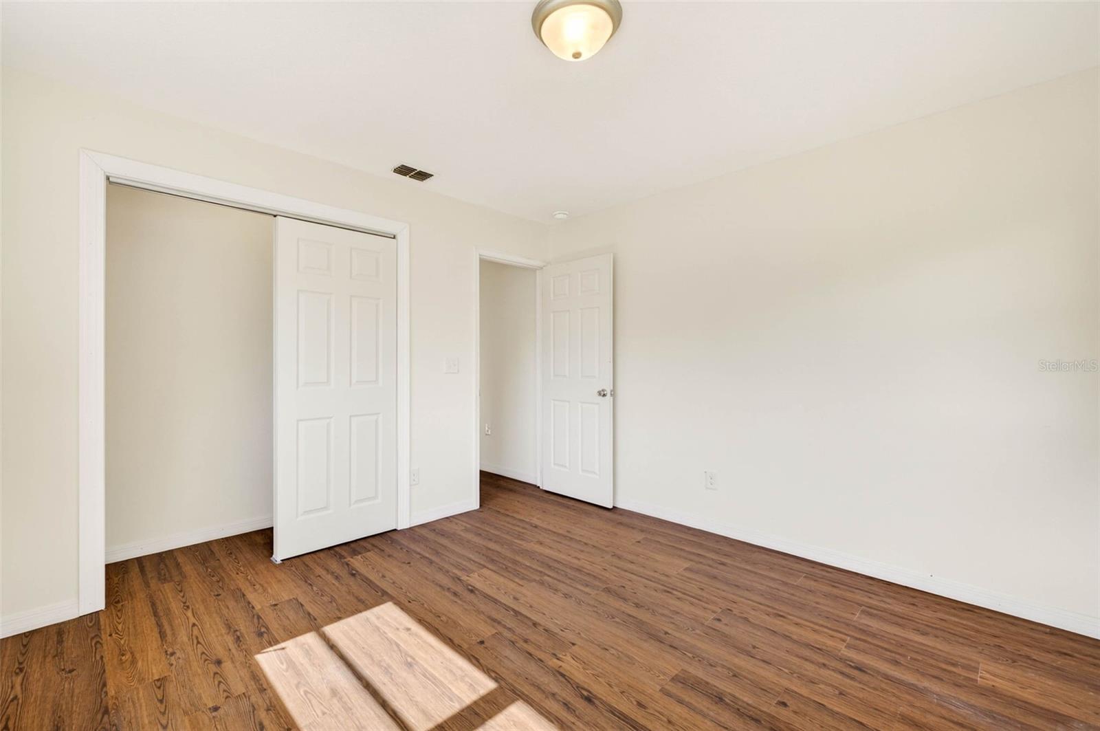 LAKEWOOD - Residential Lease