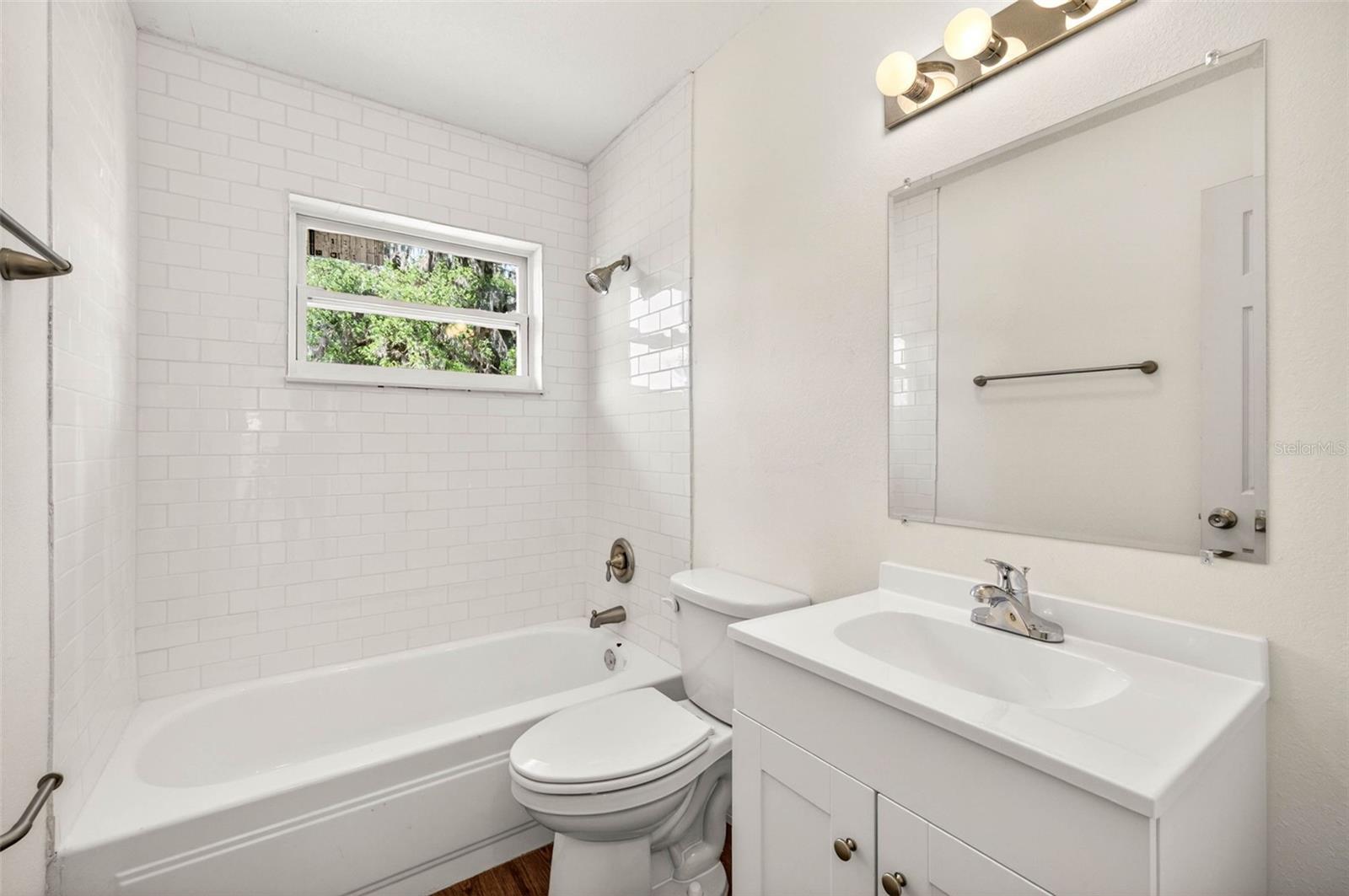 LAKEWOOD - Residential Lease