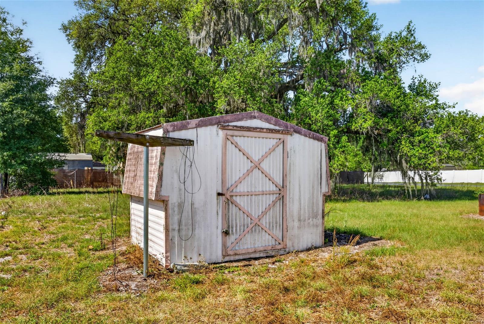 LAKEWOOD - Residential Lease