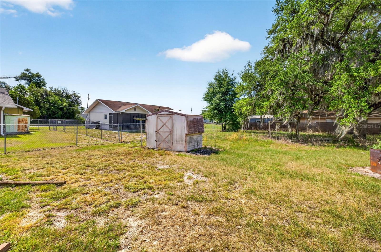 LAKEWOOD - Residential Lease