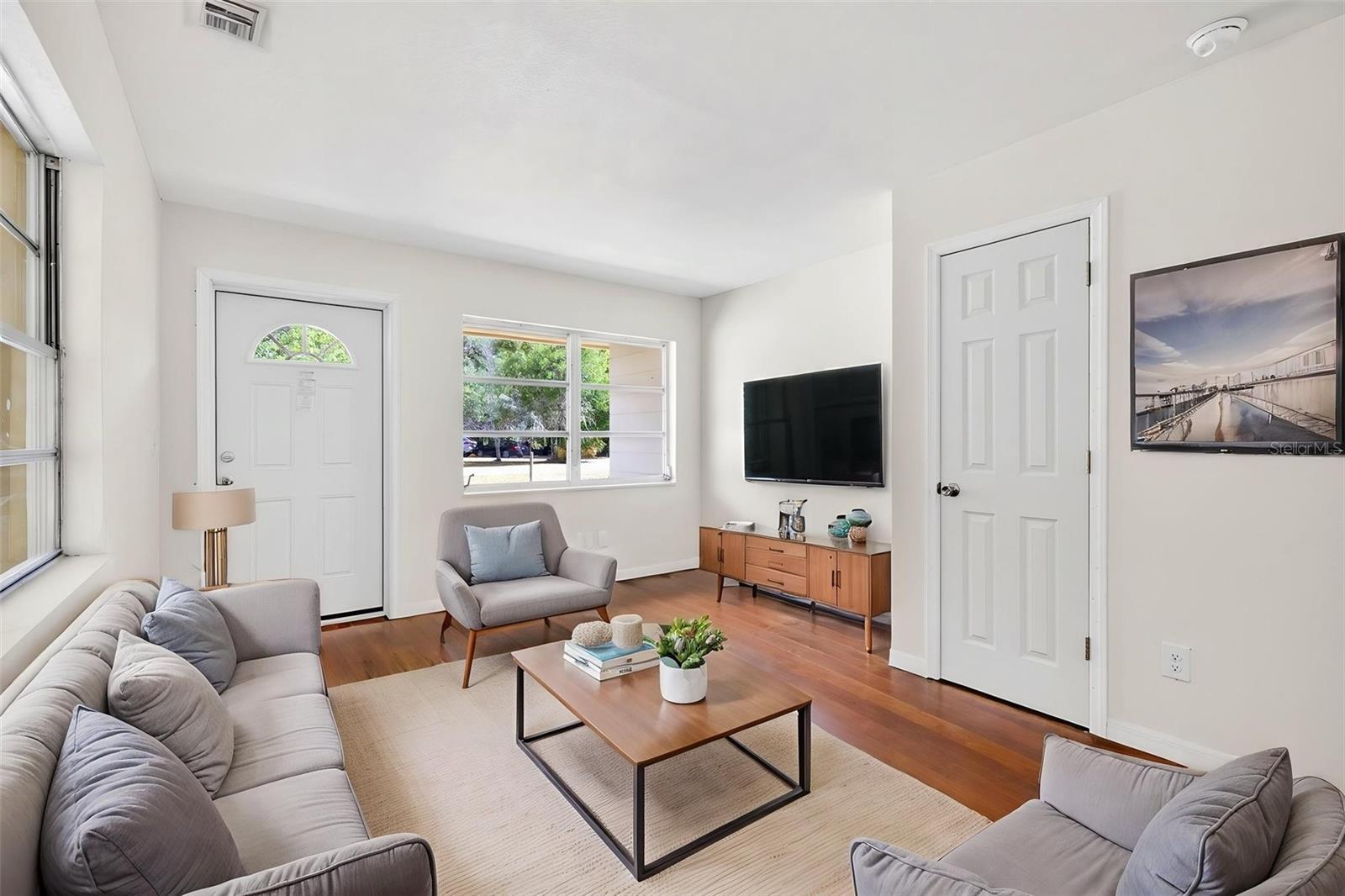 LAKEWOOD - Residential Lease