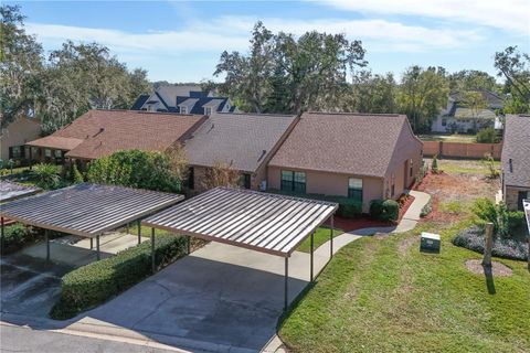 A home in EUSTIS