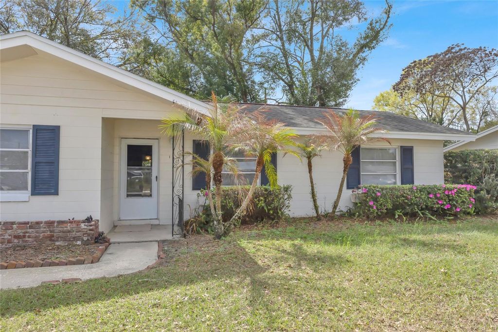 Photo of 1418 Valor Street, Orlando, FL 32810 (MLS # O6386799)