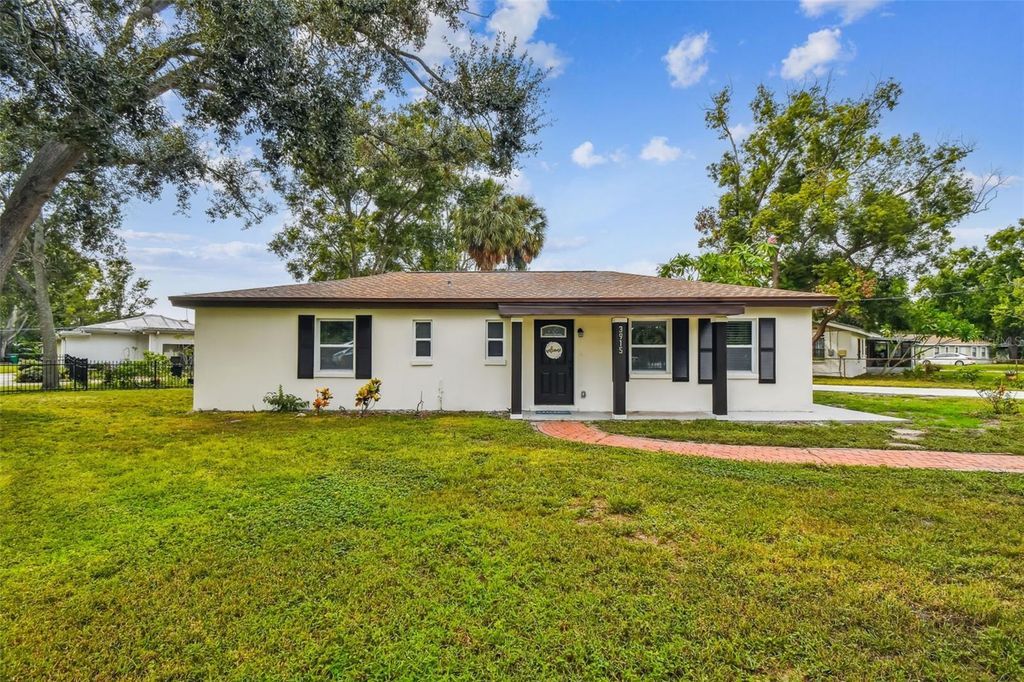 Photo of 3915 W Pearl Avenue, Tampa, FL 33611 (MLS # TB8428473)