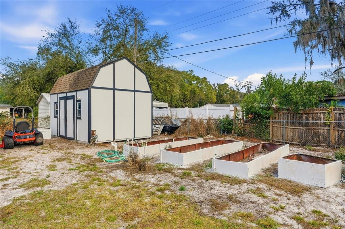 NOT IN A SUBDIVISION - Residential