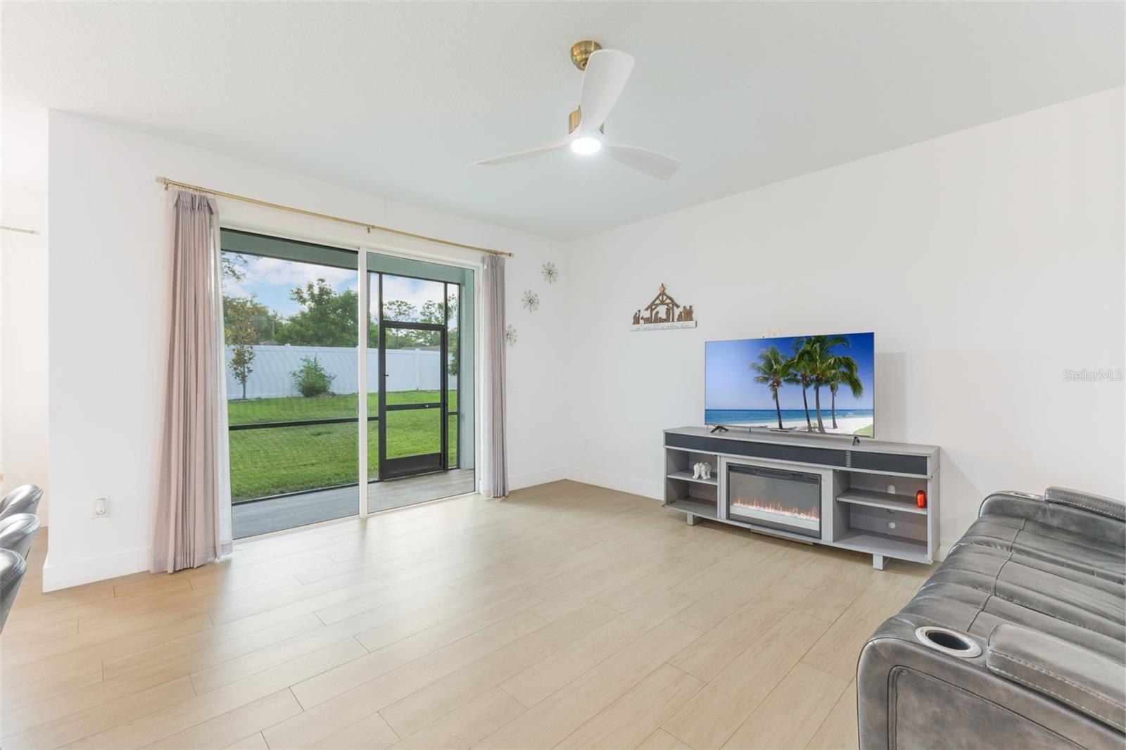 2668 COACHMAN DRIVE