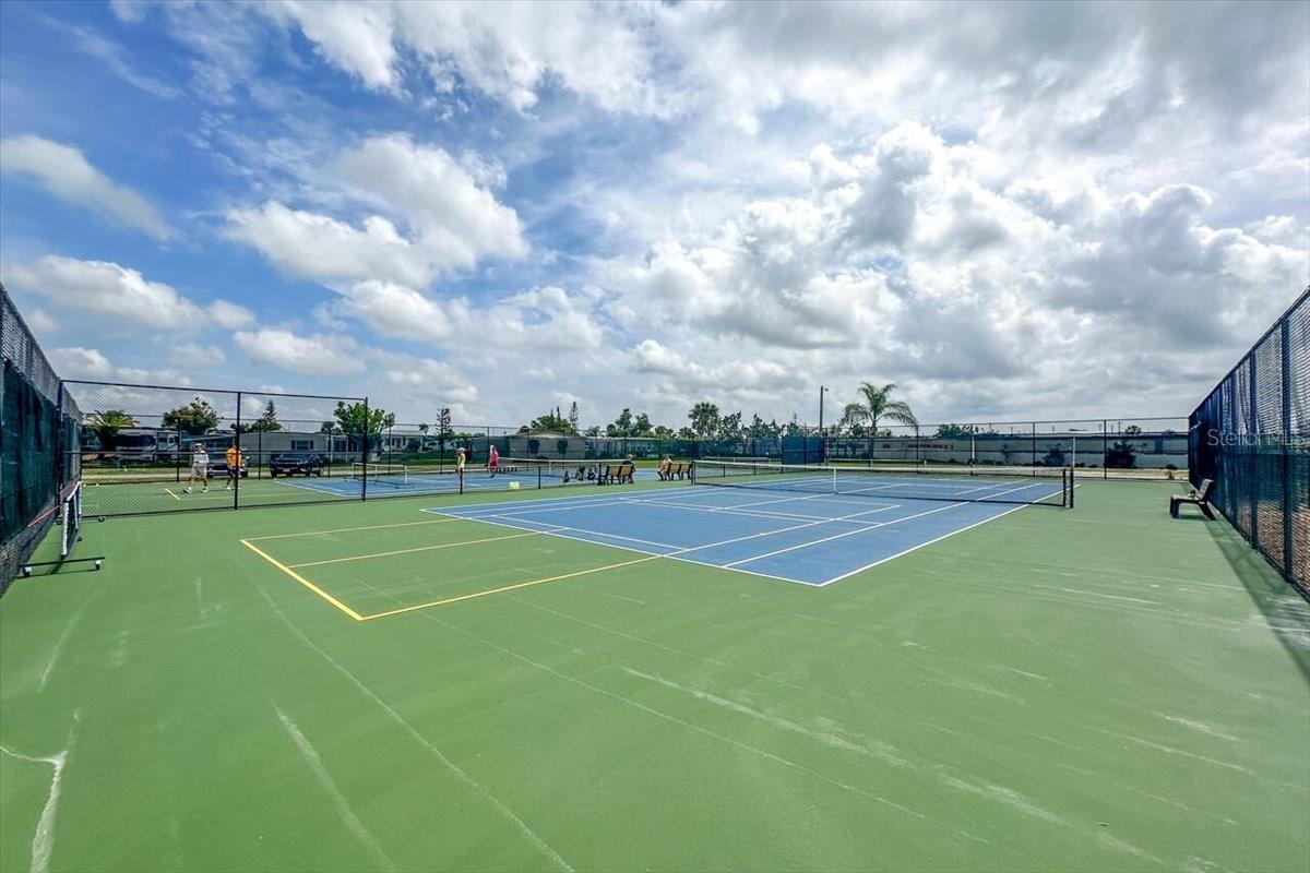 HOL MOB ESTATES 3RD ADD - Residential