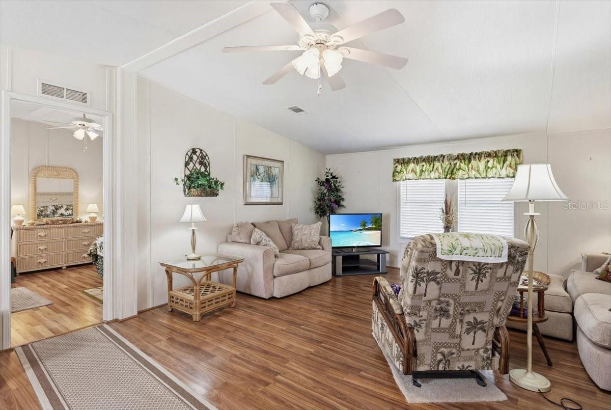 HOL MOB ESTATES 3RD ADD - Residential