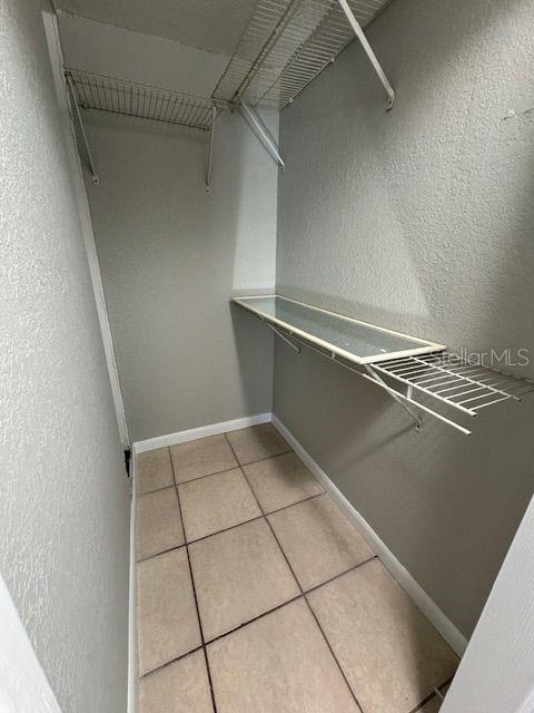 ORANGE LAKE VILLAGE - Residential Lease