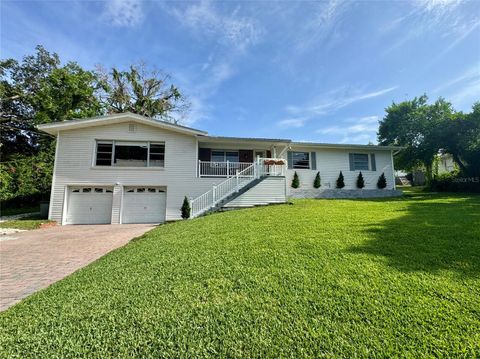 Photo of 3702 Mirror Lake Drive, Apopka, FL 32703 (MLS # O6315917)