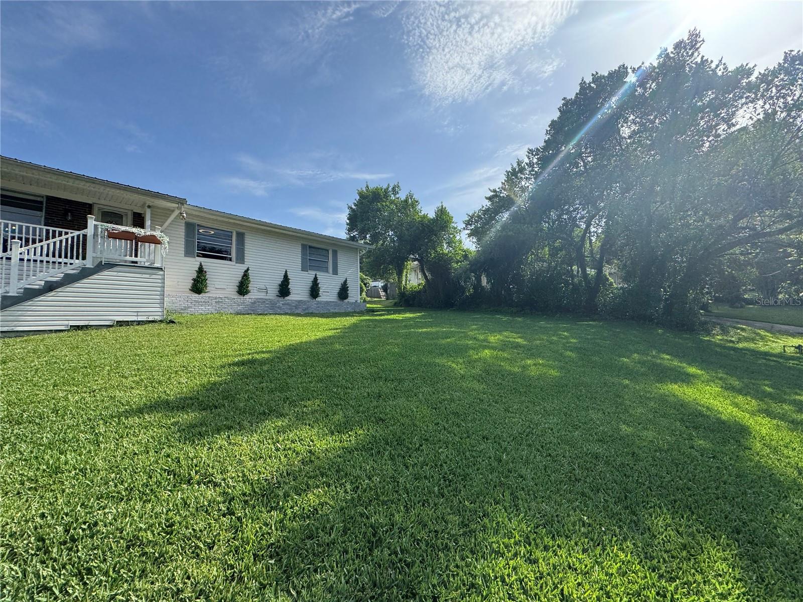 3702 MIRROR LAKE DRIVE