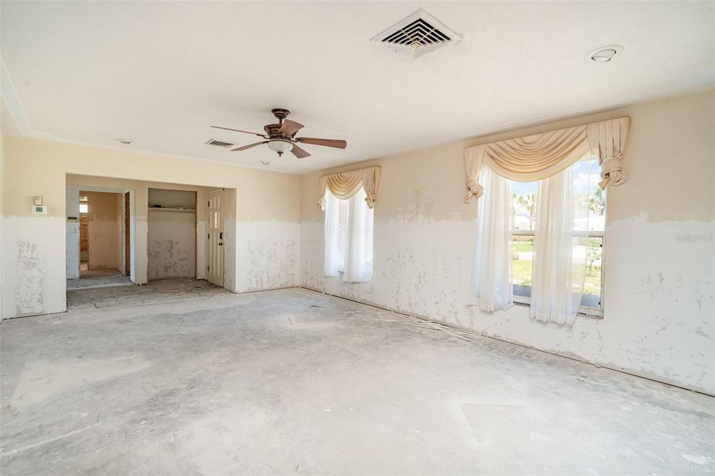 Photo of 10427 Spoonbill Road W, Bradenton, FL 34209 (MLS # A4660231)