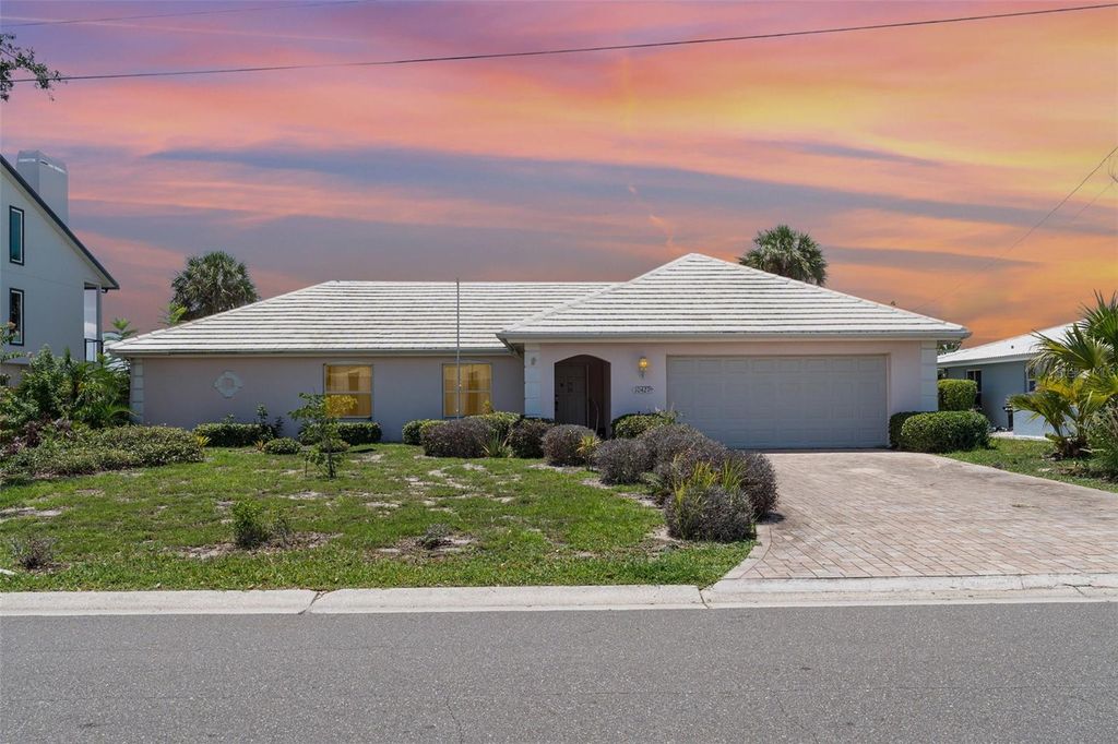 Photo of 10427 Spoonbill Road W, Bradenton, FL 34209 (MLS # A4660231)